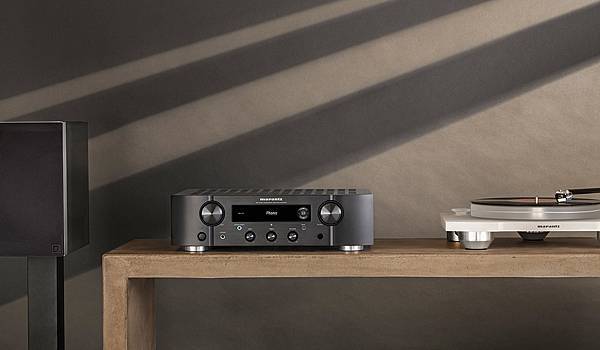 20190926143609_Marantz-PM7000N-LifestyleWeb