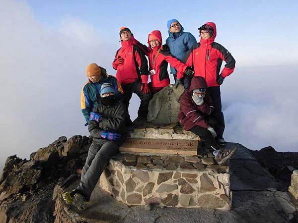 主峰.jpg 主峰.jpg