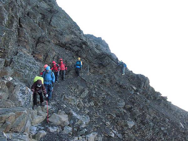 玉山碎石坡.jpg 玉山碎石坡.jpg