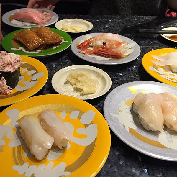 迴轉壽司 (3).JPG