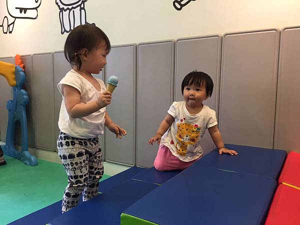 0528-11m6d.jpg 0528-11m6d.jpg