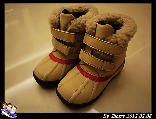 20120208_第一雙雪鞋001