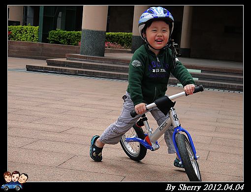 20120404_市府廣場騎車004