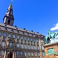 Christiansborg Slot正面.JPG