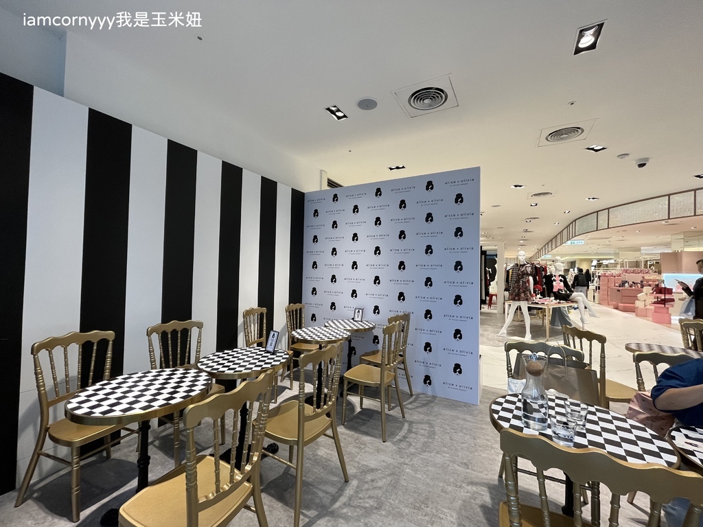 alice + olivia café-環境照3.jpeg