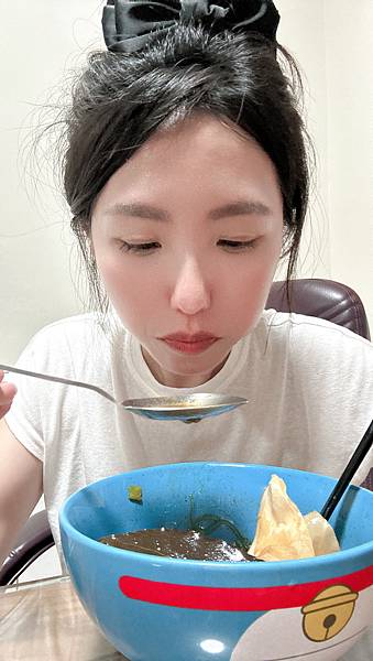 |食|可以喝湯的麻辣鍋~草食研 13香赤麻辣鍋底 試用