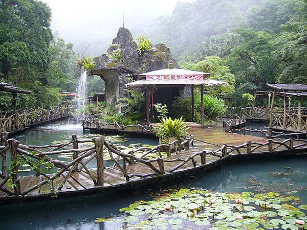 烏來-雲仙樂園