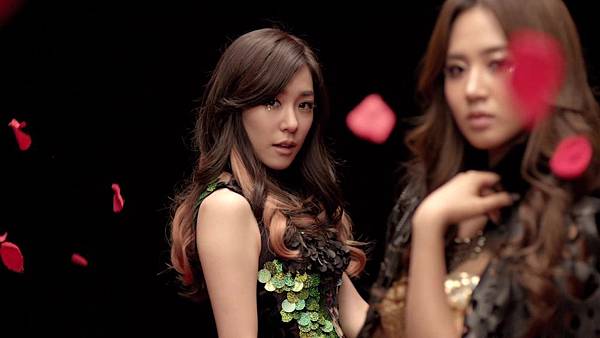 Yulti-The-Boys-mv-s-E2-99-A5neism-27055339-1920-1080