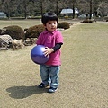 20100406到畜產中心賞櫻玩球。