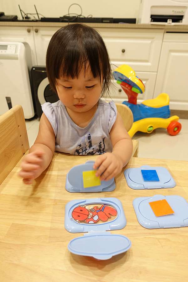 Diy 濕紙巾蓋變教具 晴晴的生活點滴 痞客邦