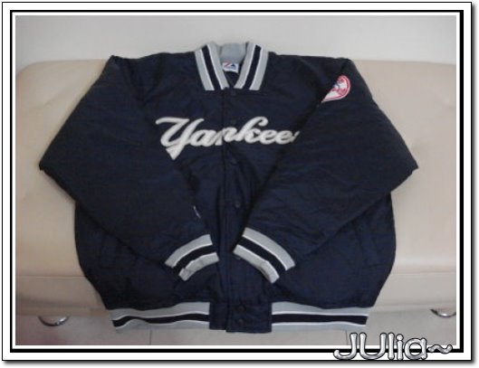 NewYork Yankees Satin Premiere Jacket (2).jpg