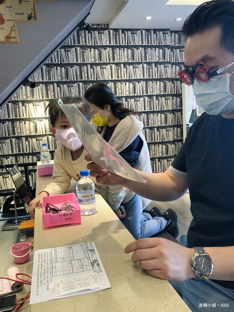 貴婦等級眼鏡行「鏡善鏡美評價好嗎?」帶媽媽一起來,全家都能配