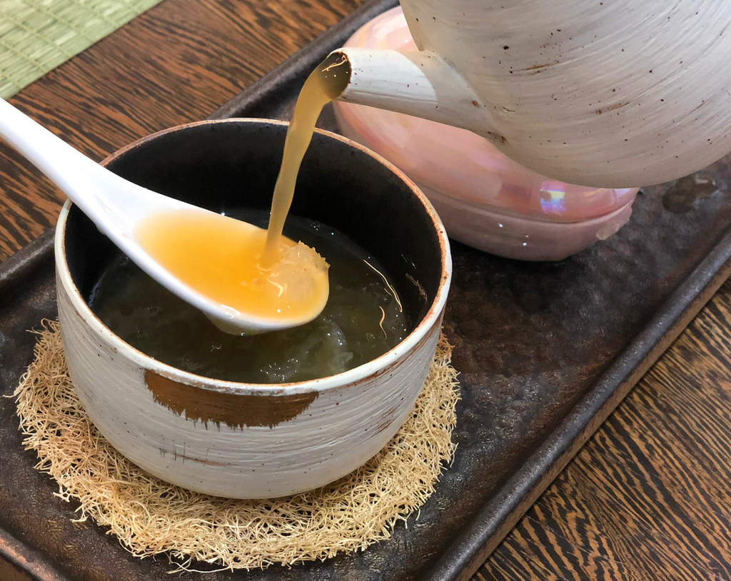 李向月連.中壢秘境下午茶.現燉燕窩松茸美人雞湯(2).jpg 李向月連.中壢秘境下午茶.現燉燕窩松茸美人雞湯(2).jpg