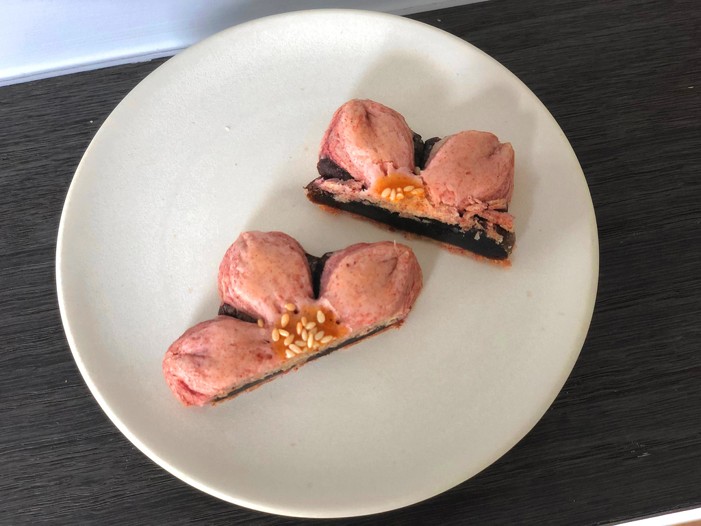 李向月連.中壢秘境下午茶.富貴棗泥桃花酥.jpg 李向月連.中壢秘境下午茶.富貴棗泥桃花酥.jpg