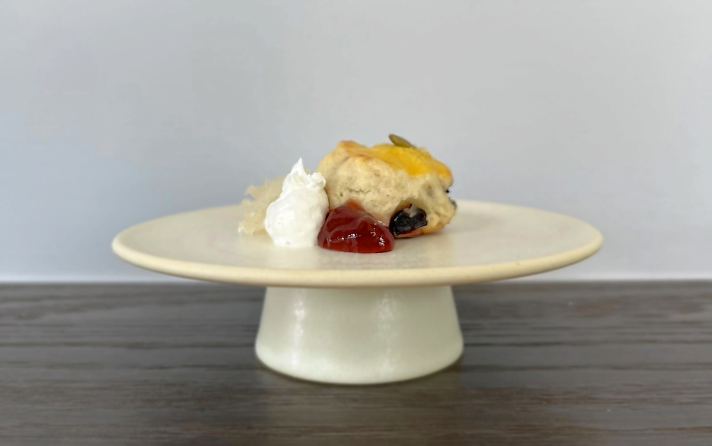 李向月連.中壢秘境下午茶.莓果優格小司康.jpg 李向月連.中壢秘境下午茶.莓果優格小司康.jpg