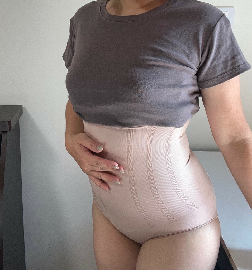 TIBI小妖褲開箱>>我穿過最棒的塑身衣~義大利針織工藝！平