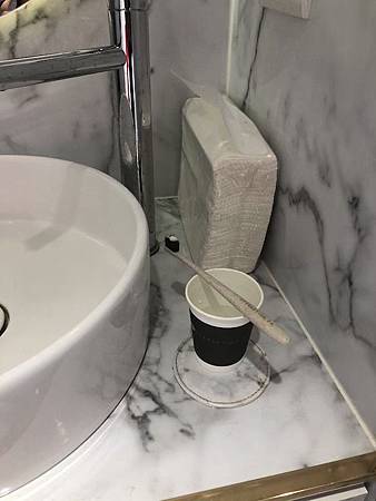 IMG_5049.jpg IMG_5049.jpg