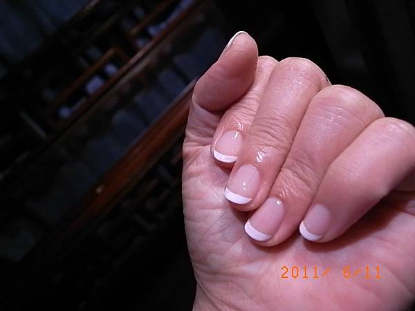 2011年的法式指甲.jpg