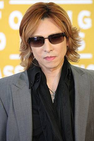 YOSHIKI.jpg