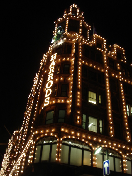 晚上的Harrods