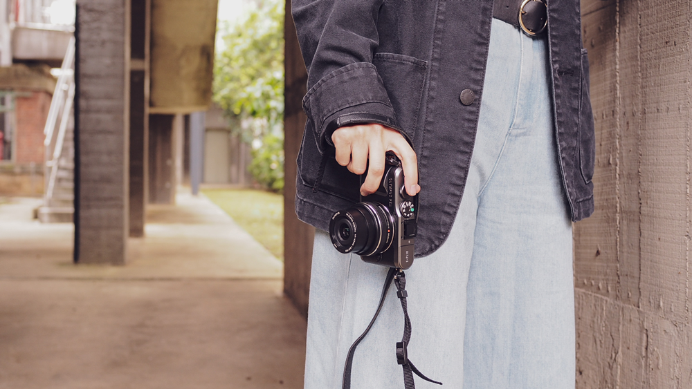 大花說隨身微單眼相機3C開箱olympus pen e-pl10翻轉螢幕4K錄影07.png