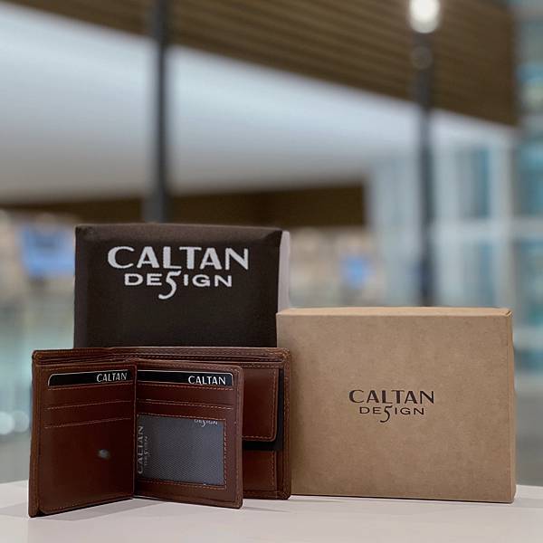 【網購】精緻度不輸精品包的高質感牛皮真皮包｜真皮多折男仕短皮