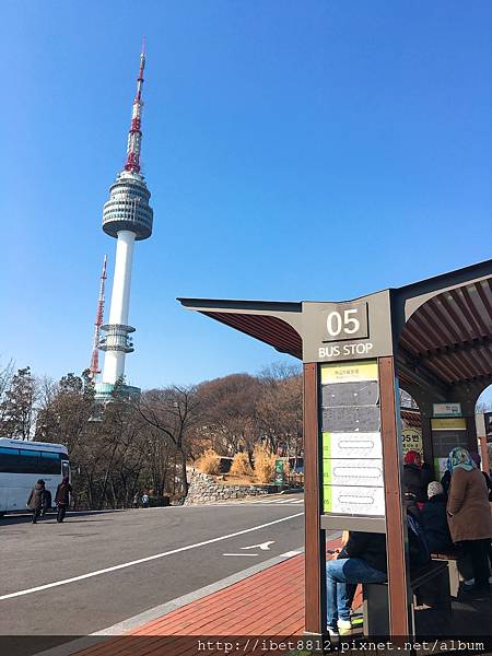 。首爾景點-明洞站 // 就用步行登上南山公園吧！