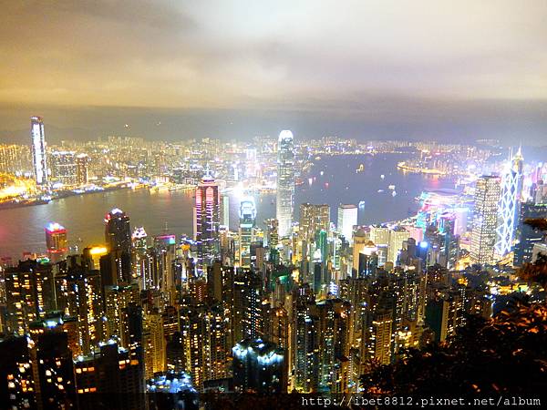 。香港景點 // 一覽無遺--太平山頂免費美景