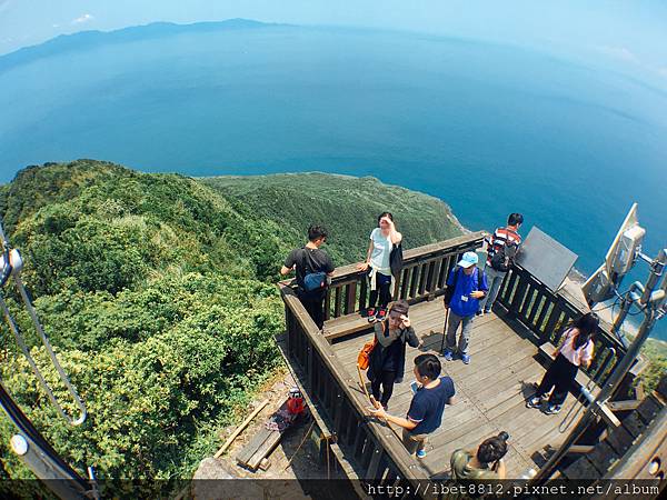 。宜蘭頭城 // 當地人不去就可惜了啊！龜山島登島 + 登4