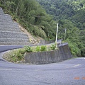 過了山美村就變成山美產業道路，但編號不變，這是髮夾彎