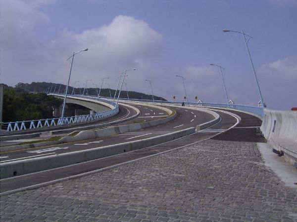 客雅大道溪濱高架橋(東行)