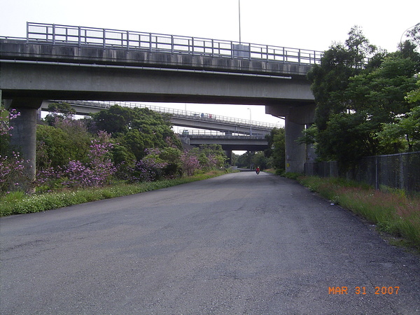 農路VS高架橋