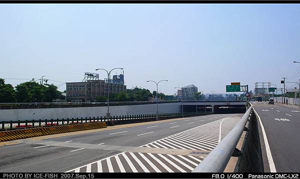 台74北屯端，以地下道通過大雅交流道、中清路（南下方向）