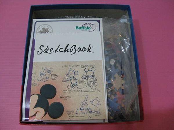 2011.05.03-04 500 pcs Micky Mouse Disney Sketchbook (4).jpg