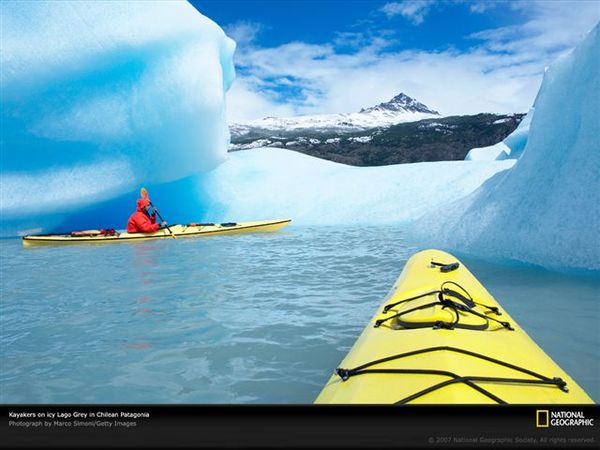 adventure-patagonia_kayakers-patagonia.jpg
