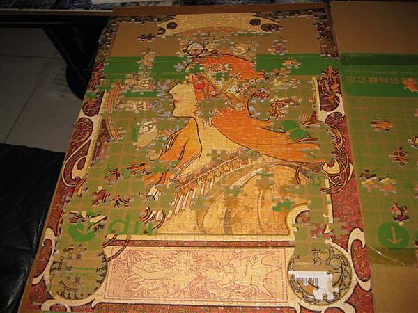 2011.07.08-09  532 pcs Mucha 星座十二宮 (4).JPG