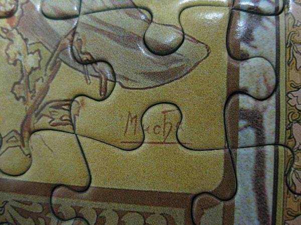 2011.07.11 1000 pcs Mucha Gallery_vertical (18).jpg