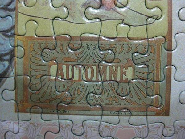 2011.07.11 1000 pcs Mucha Gallery_vertical (43).jpg