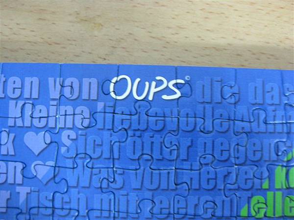 2011.08.24 500 pcs Oups text puzzle (31).JPG