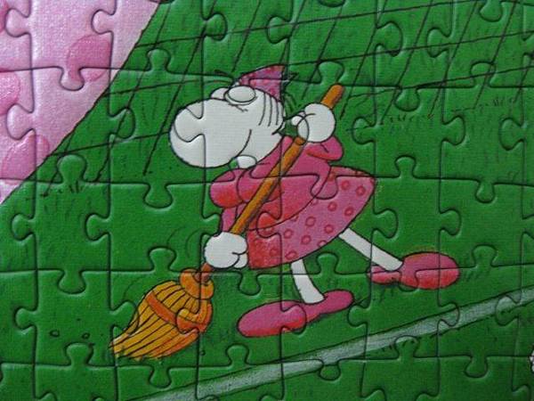 2012.01.13 500 pcs Goal Keeper's Wife (12).jpg