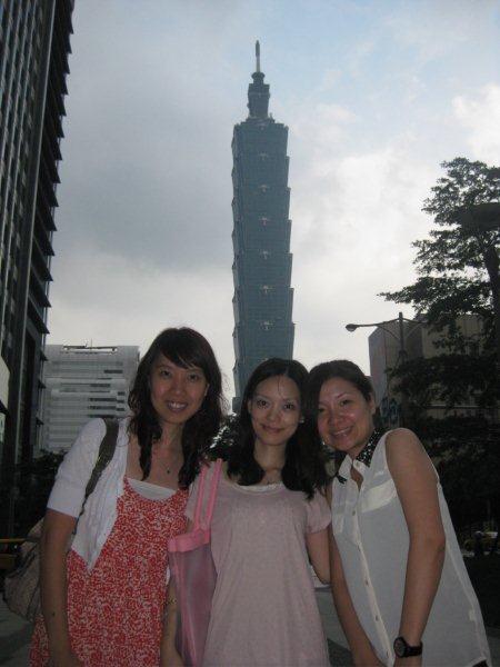 2012.06.25 Taipei 101 (Jin, Yan, Faye)