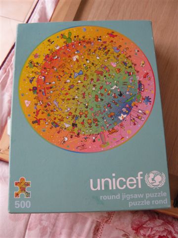 2012.09.29 500P UNICEF round puzzle.JPG