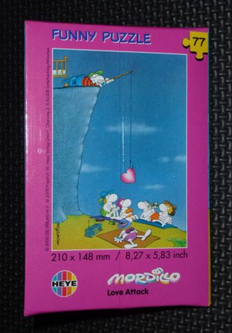 77 pc-Love Attack-b.JPG