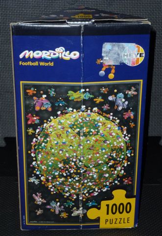 1000 pc-Football World-b.JPG