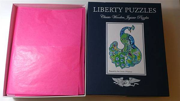 2014.01.29 374pcs Peacock (1).jpg