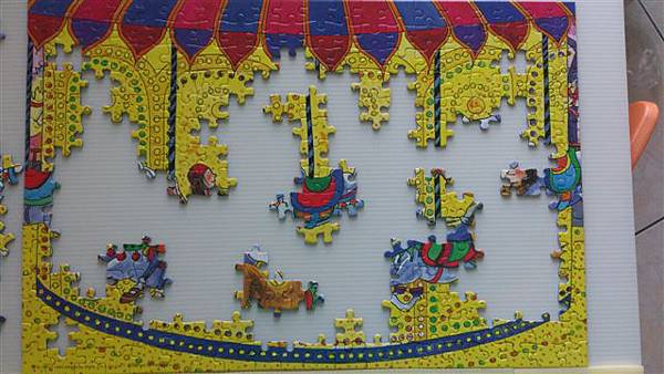 2014.02.26 300pcs 旋轉木馬.jpg