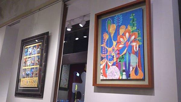 2014.11.23 雷諾瓦河堤旗鑑店  (4).jpg