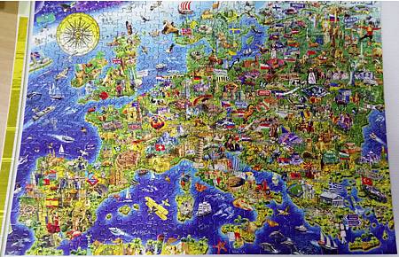 2019.01.31 500pcs Crazy European Map (1).jpg