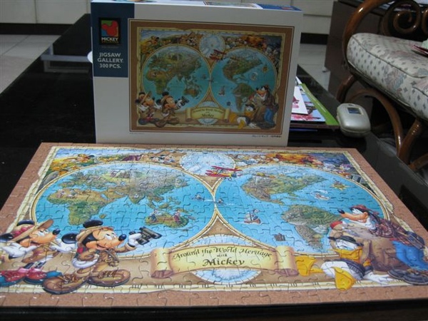 2009.07.17 Around the world heritage with Mickey 300片, 日製Tenyo拼圖 (37).JPG