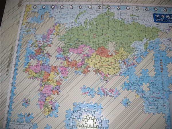 2010.05.12 1000片世界地圖.JPG